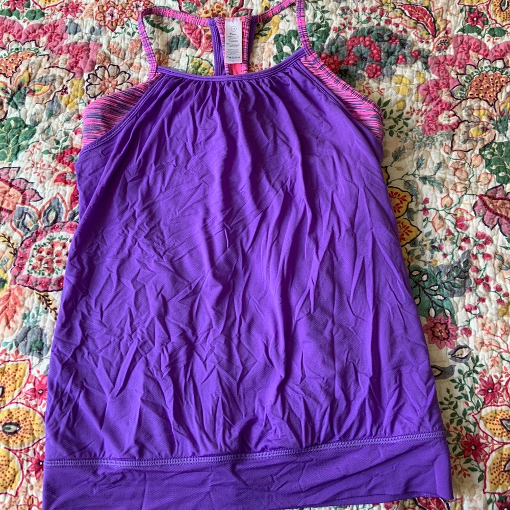 Ivivva top